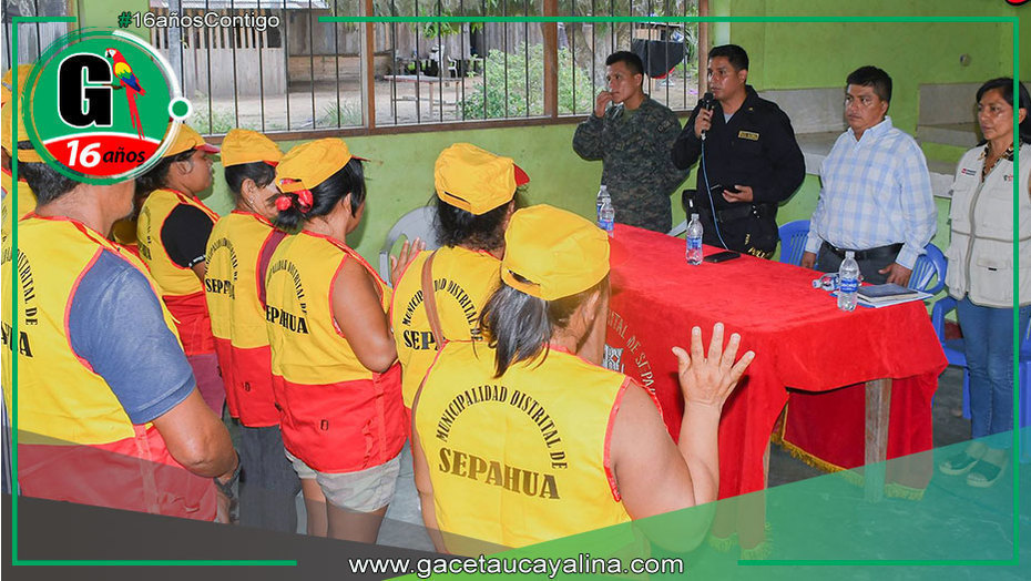 Alcalde De Sepahua Juramentan A La Nueva Junta Vecinal En El Barrio